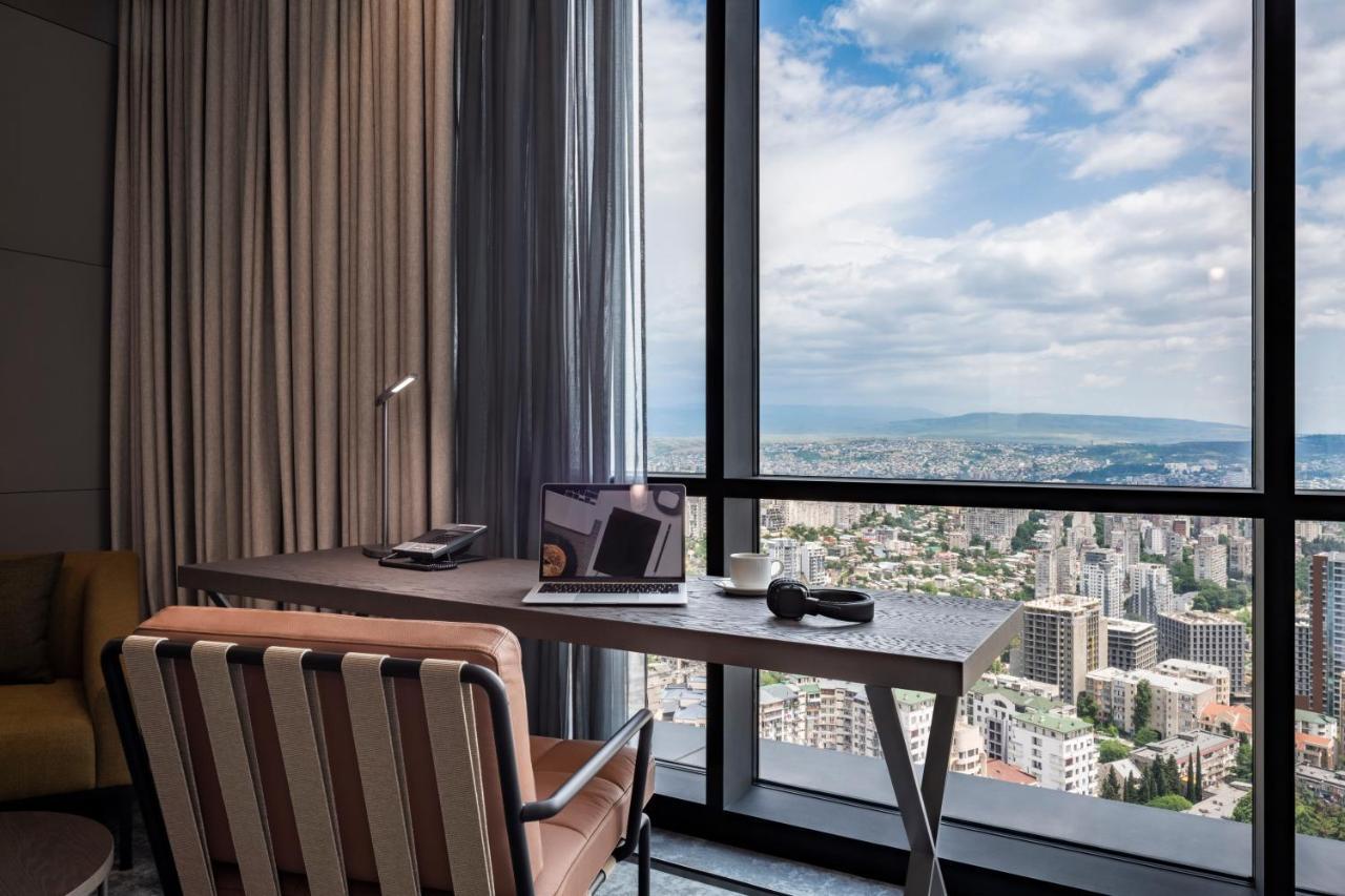 Pullman Axis Towers Hotel 5*