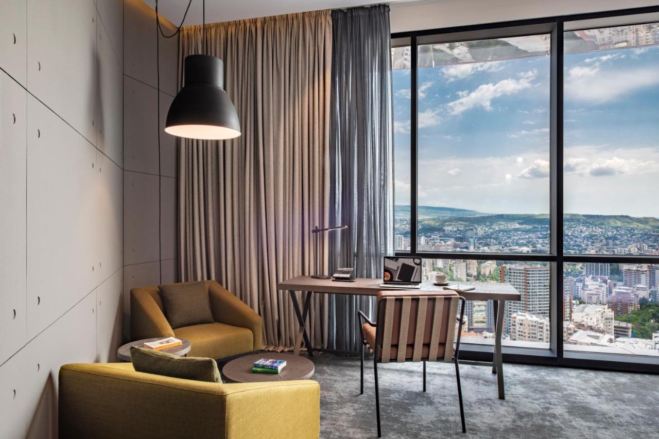 Pullman Axis Towers Hotel 5*