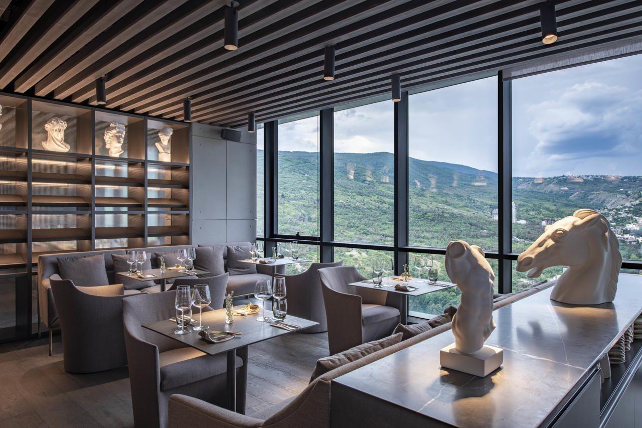 Pullman Axis Towers Hotel