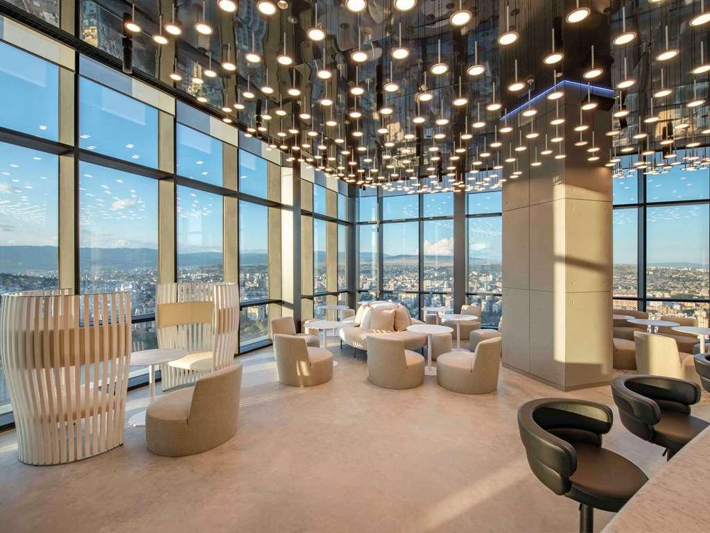 Hotel Pullman Axis Towers 5*